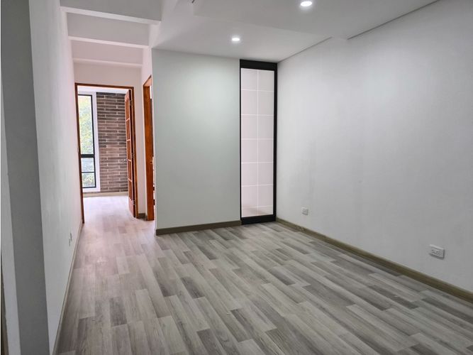 Apartaestudio en venta en La Candelaria, Bogotá, 45 m² · foto 14 de 14