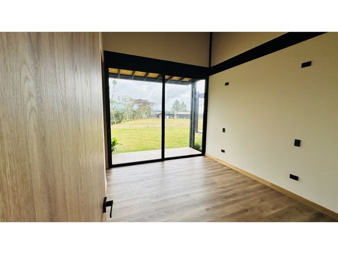 Casa de 3 alcobas en venta en Puente Pelaez, El Retiro, 320 m² · foto 17 de 24