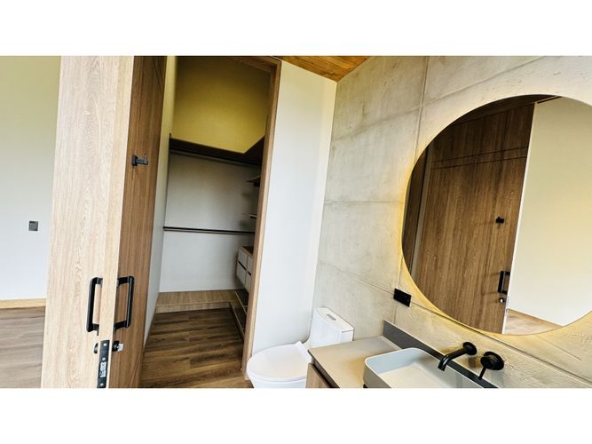 Casa de 3 alcobas en venta en Puente Pelaez, El Retiro, 320 m² · foto 23 de 24