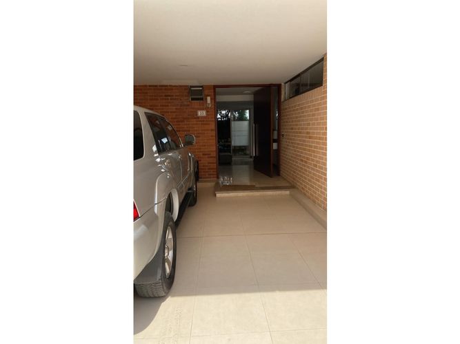 Casa de 3 alcobas en venta en Ciudad Jardin, Cali, 277 m² · foto 4 de 24