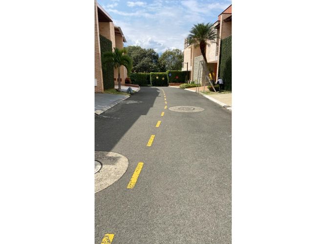 Casa de 3 alcobas en venta en Ciudad Jardin, Cali, 277 m² · foto 17 de 24