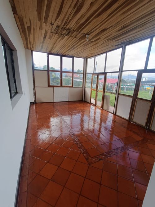 Casa de 6 alcobas en arriendo en Santana, Dosquebradas · foto 15 de 16