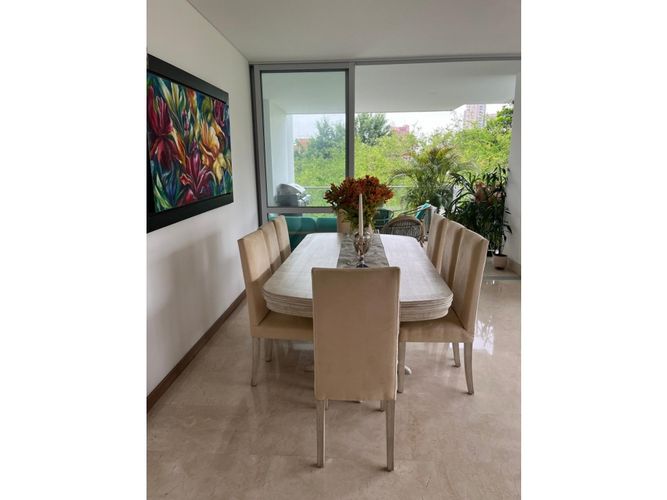 Apartamento de 3 alcobas en venta en Santa Rita, Cali, 228 m² · foto 16 de 24