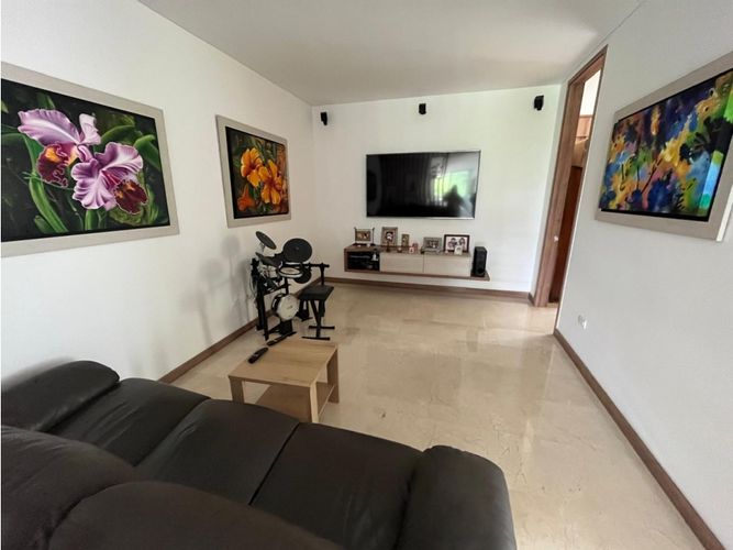 Apartamento de 3 alcobas en venta en Santa Rita, Cali, 228 m² · foto 20 de 24