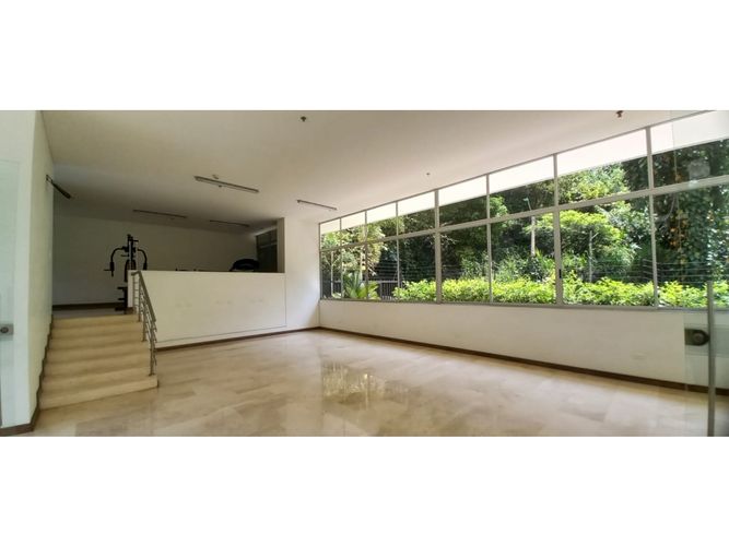 Apartamento de 3 alcobas en venta en Santa Rita, Cali, 228 m² · foto 21 de 24