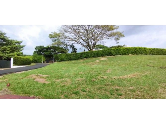 Lote en venta en Pance, Cali, 2075 m² · foto 5 de 6