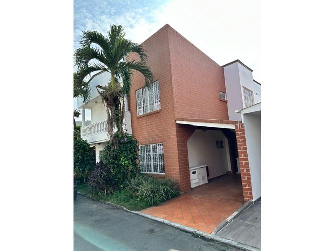 Casa de 4 alcobas en venta en Cañasgordas, Cali, 243 m² · foto 7 de 21