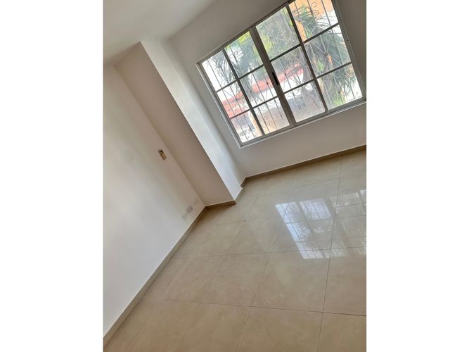 Casa de 4 alcobas en venta en Cañasgordas, Cali, 243 m² · foto 10 de 21