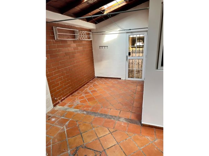 Casa de 4 alcobas en venta en Cañasgordas, Cali, 243 m² · foto 16 de 21