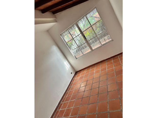 Casa de 4 alcobas en venta en Cañasgordas, Cali, 243 m² · foto 18 de 21