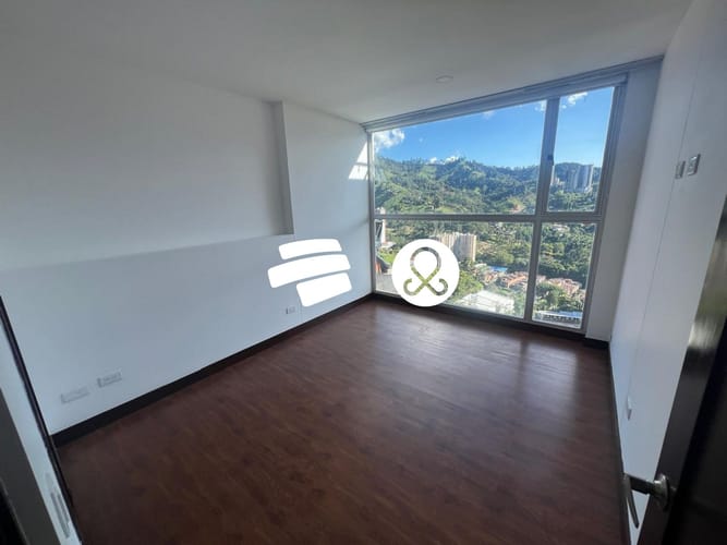 Apartamento de 3 alcobas en venta en Las Lomitas, Sabaneta, 121 m² · foto 4 de 21