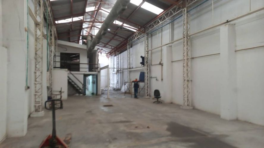 Bodega en venta en Brasilia, Medellín, 645 m² · foto 2 de 13