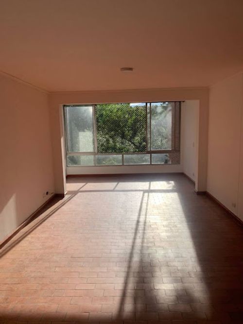 Apartamento de 2 alcobas en arriendo en Patio Bonito, Medellín, 115 m² · foto 3 de 24
