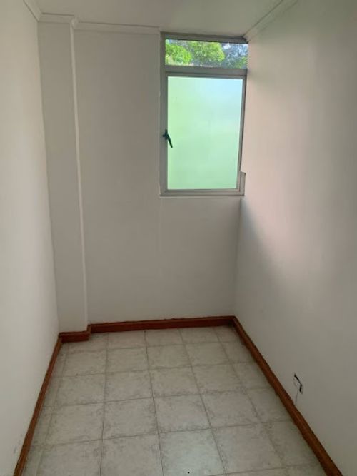Apartamento de 2 alcobas en arriendo en Patio Bonito, Medellín, 115 m² · foto 8 de 24