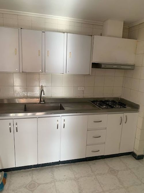 Apartamento de 2 alcobas en arriendo en Patio Bonito, Medellín, 115 m² · foto 15 de 24