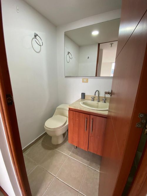 Apartamento de 2 alcobas en arriendo en Lalinde, Medellín, 68 m² · foto 6 de 21