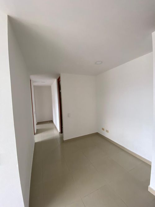 Apartamento de 2 alcobas en arriendo en Lalinde, Medellín, 68 m² · foto 14 de 21