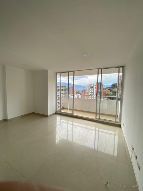Apartamento de 2 alcobas en arriendo en Lalinde, Medellín, 68 m² · foto 17 de 21