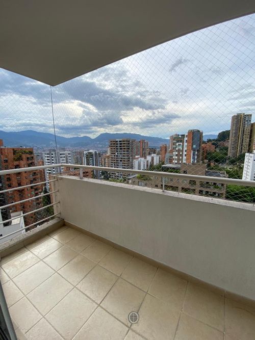 Apartamento de 2 alcobas en arriendo en Lalinde, Medellín, 68 m² · foto 18 de 21