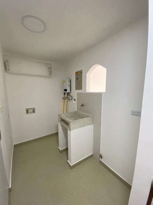 Apartamento de 2 alcobas en arriendo en Lalinde, Medellín, 68 m² · foto 20 de 21
