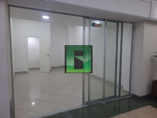 Local en arriendo en La Candelaria, Medellín, 22 m² · foto 5 de 8