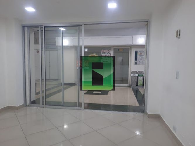 Local en arriendo en La Candelaria, Medellín, 22 m² · foto 6 de 8