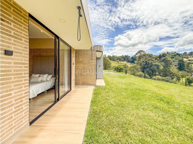 Casa de 3 alcobas en venta en Sajonia, Rionegro, 280 m² · foto 12 de 19