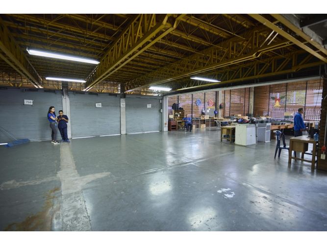 Bodega en arriendo en San Pablo Guayabal, Medellín, 3397 m² · foto 5 de 18