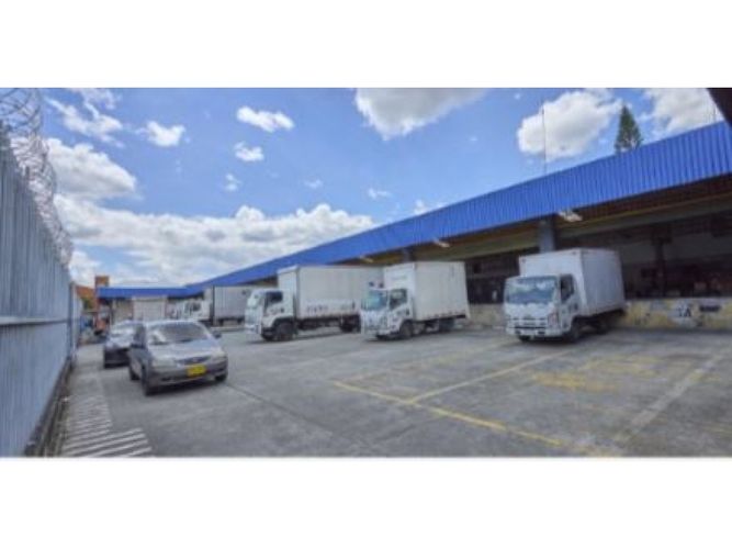 Bodega en arriendo en San Pablo Guayabal, Medellín, 3397 m² · foto 7 de 18