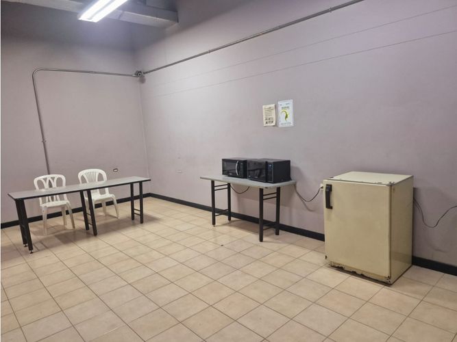 Bodega en arriendo en San Pablo Guayabal, Medellín, 3397 m² · foto 17 de 18