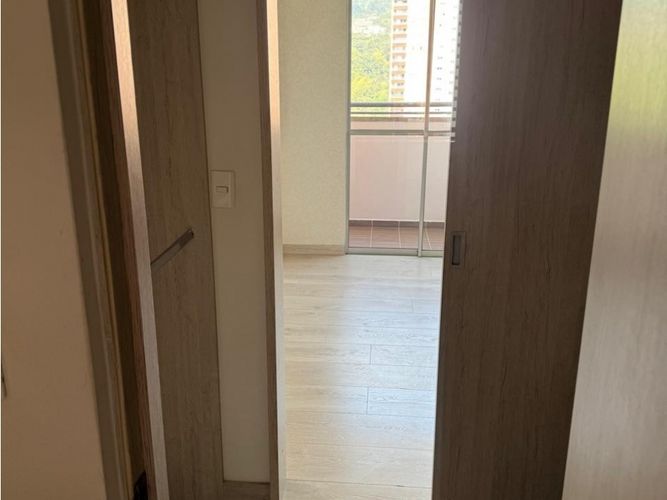 Apartamento de 3 alcobas en venta en San Juan Bautista, Itagüí, 73 m² · foto 7 de 14