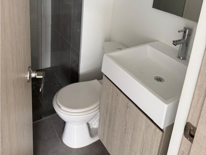 Apartamento de 3 alcobas en venta en San Juan Bautista, Itagüí, 73 m² · foto 14 de 14