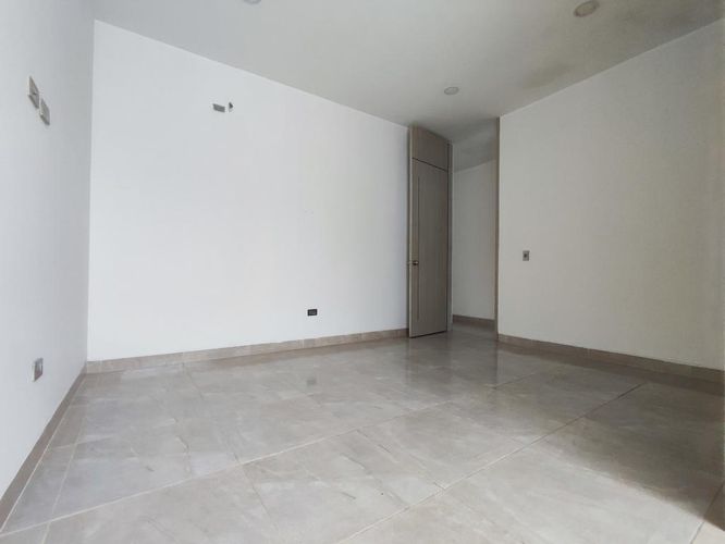 Casa de 5 alcobas en arriendo en California, Los Patios, 300 m² · foto 10 de 24