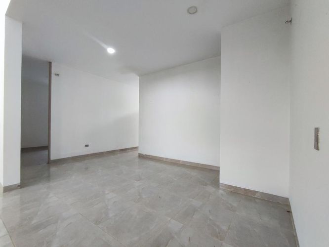 Casa de 5 alcobas en arriendo en California, Los Patios, 300 m² · foto 21 de 24