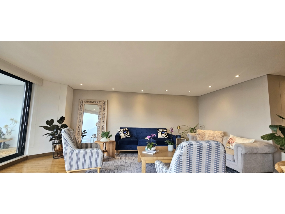 Apartamento en venta en El Refugio, Bogotá · foto 3 de 24