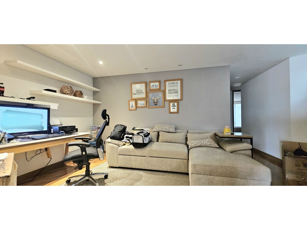 Apartamento en venta en El Refugio, Bogotá · foto 8 de 24