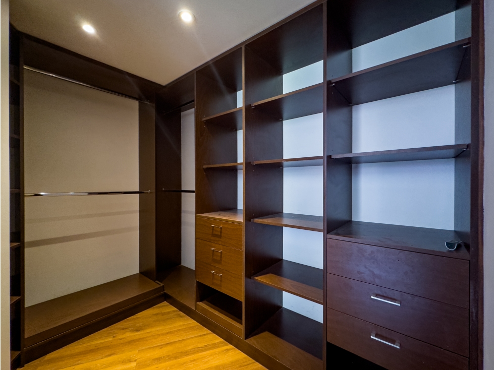 Apartamento en venta en El Refugio, Bogotá · foto 11 de 24