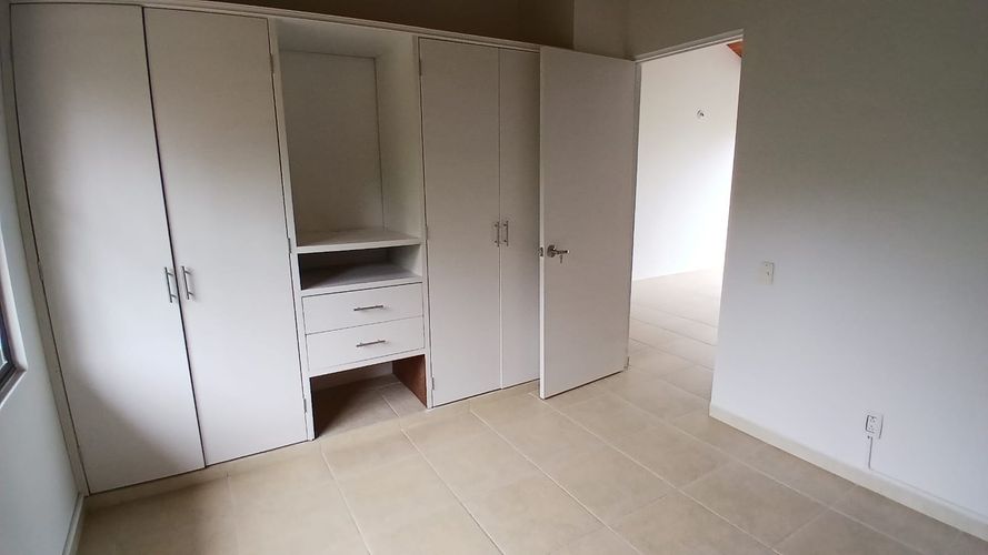 Casa de 4 alcobas en venta en Pance, Cali, 230 m² · foto 3 de 11