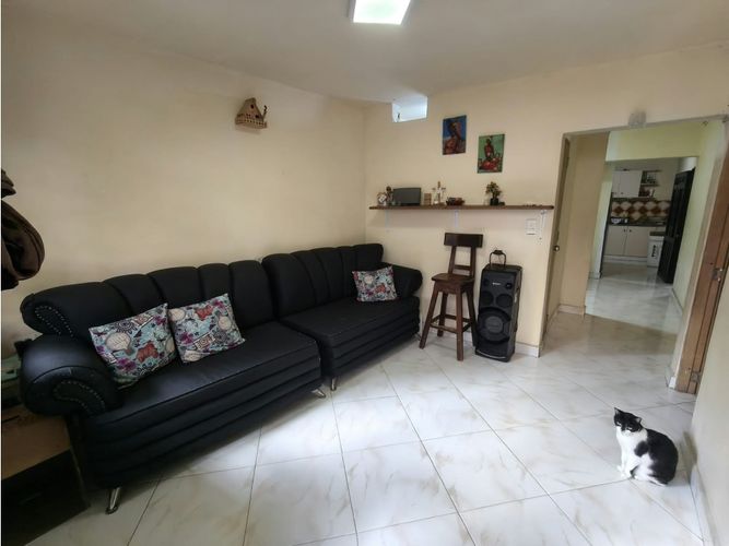 Casa de 8 alcobas en venta en Alejandria, Medellín, 180 m² · foto 2 de 22