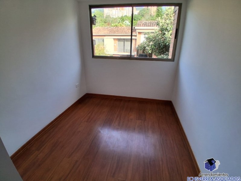 Casa en Arriendo en Loma de las brujas, Envigado - 2
