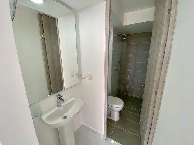 Apartamento de 3 alcobas en arriendo en Ricaurte, 74 m² · foto 11 de 24