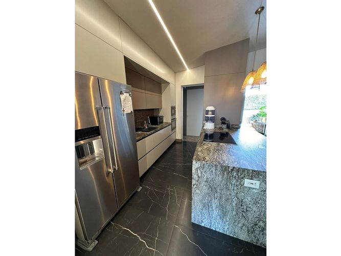 Casa de 4 alcobas en venta en Vía El Caimo, Armenia, 274 m² · foto 8 de 22