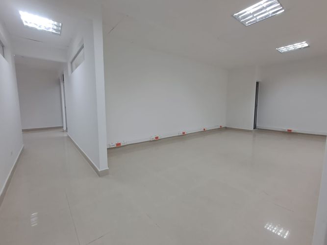 Local en arriendo en San Jose Sur, Pereira, 1000 m² · foto 3 de 13