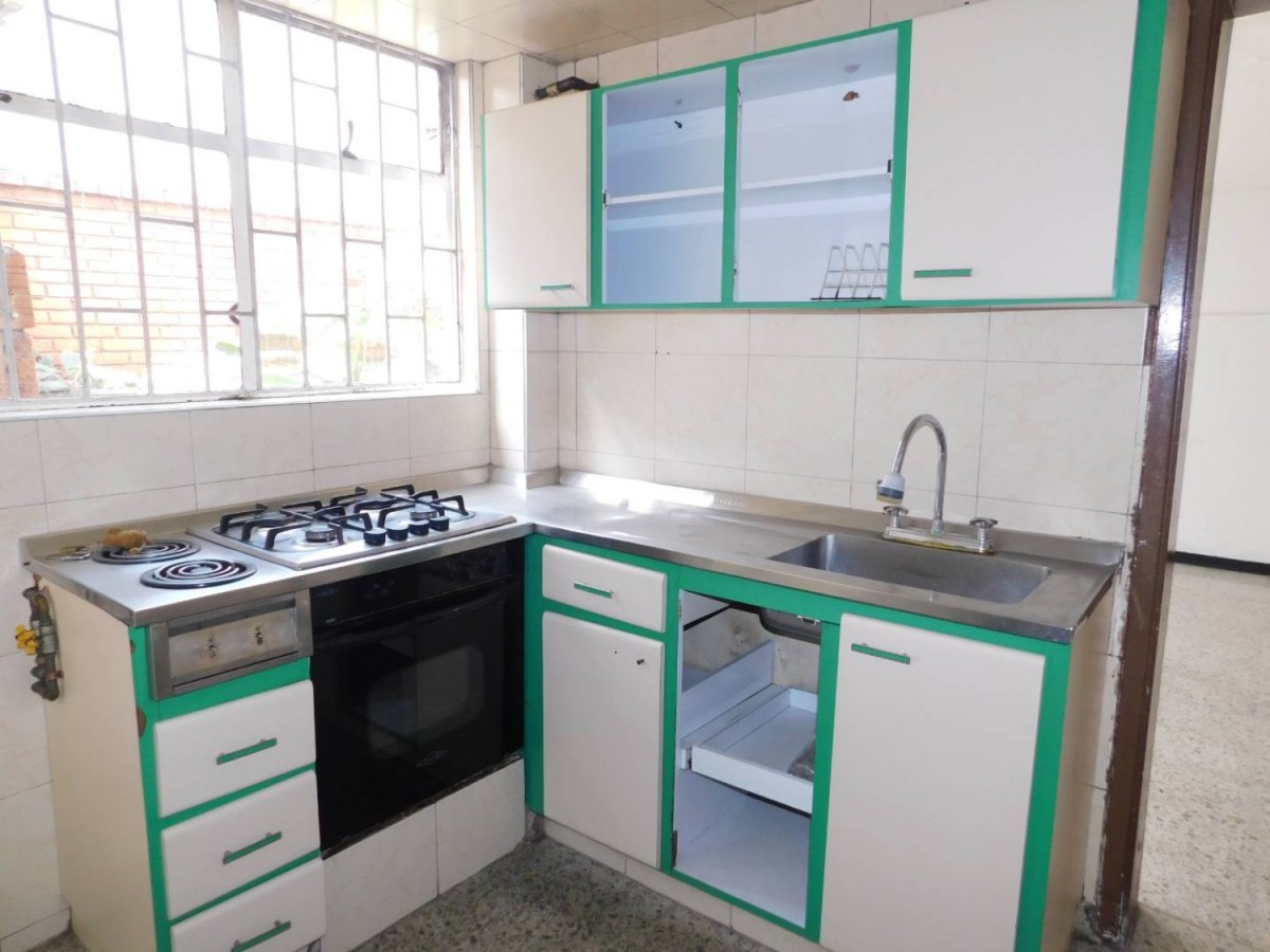 Casa en venta en San Miguel, Bogotá · foto 17 de 24