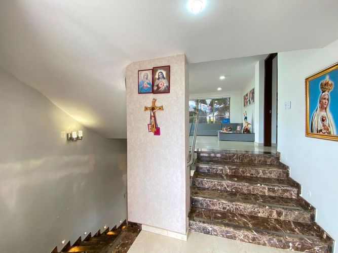 Casa de 4 alcobas en venta en Ruitoque Condominio, Floridablanca, 377 m² · foto 4 de 24