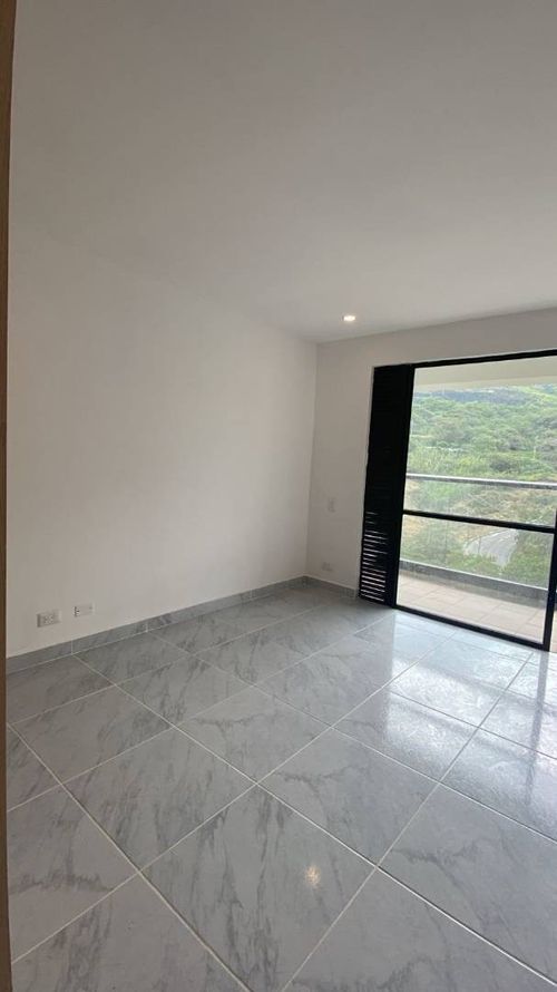 Apartaestudio en arriendo en San Vicente, Cali, 30 m² · foto 3 de 24