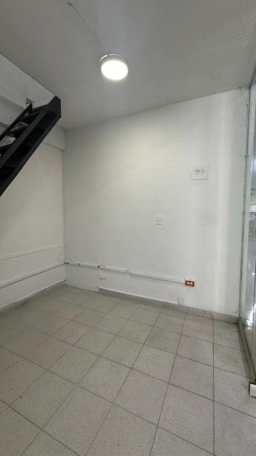 Local en venta en Viviendas Del Sur, Itagüí, 10 m² · foto 3 de 7