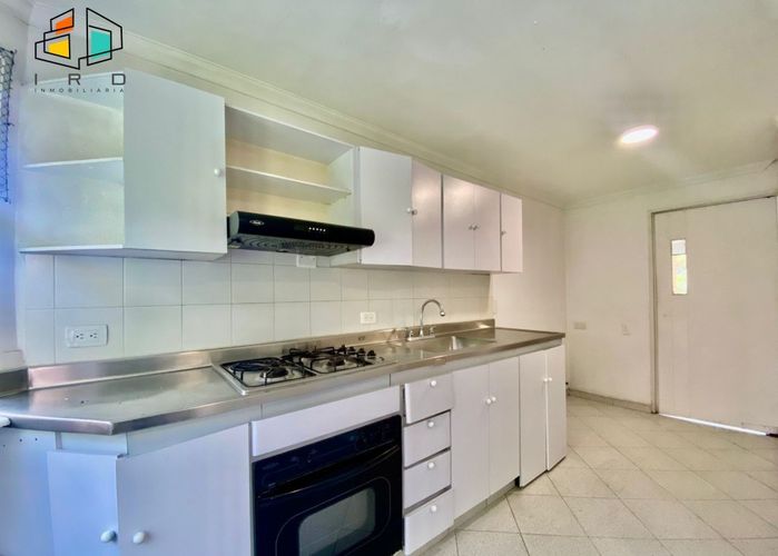 Apartamento de 4 alcobas en venta en El Tesoro, Medellín, 137 m² · foto 19 de 24