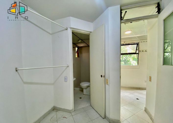 Apartamento de 4 alcobas en venta en El Tesoro, Medellín, 137 m² · foto 21 de 24