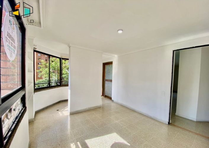 Apartamento de 4 alcobas en venta en El Tesoro, Medellín, 137 m² · foto 11 de 24